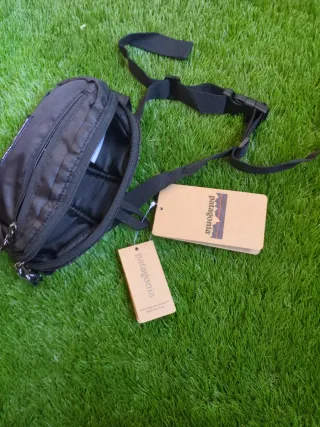 Riñonera Patagonia Negra