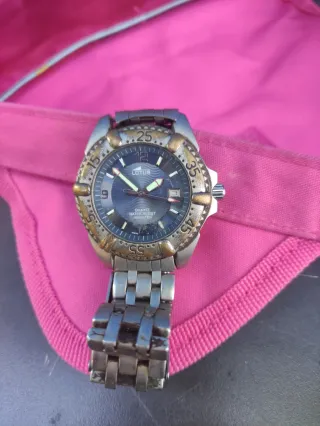 Reloj Festina Cronógrafo Negro y Plateado