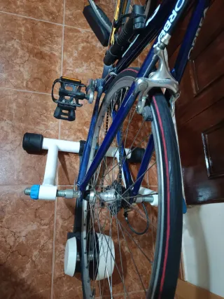 Bicicleta Orbea Venetto con rodillo, negociable