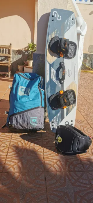Kite surf completo (Cometa 10, barra Arnés tabla)