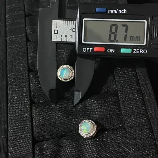 Pendientes de ópalo blanco natural