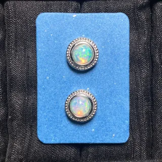 Pendientes de ópalo blanco natural