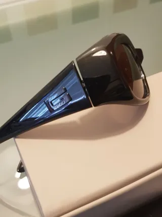 Gafas de sol Gucci negras