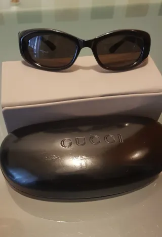 Gafas de sol Gucci negras
