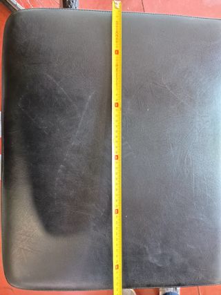 Camilla de masaje negra.