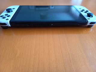 Nintendo Switch OLED Bianca
