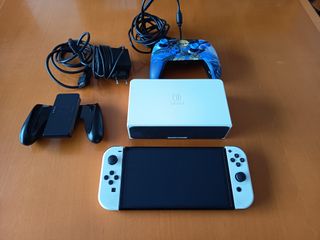 Nintendo Switch OLED Bianca