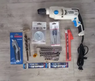 Taladro y brocas varias