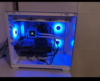 PC Gamer con luces LED