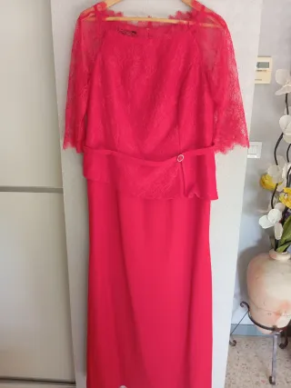 Vestido fiesta rojo encaje