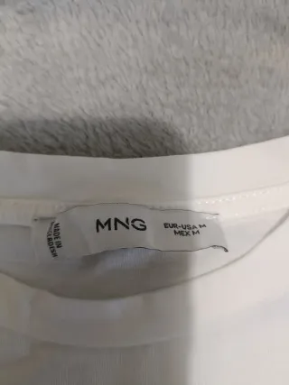 Camiseta Mango Blanca con Bolsillo