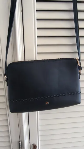 Bolso Anna Field negro con cremallera