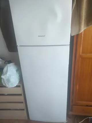 Nevera Benavent Blanca