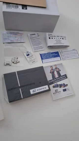 Caja Reloj Casio Edifice Scuderia Toro Rosso