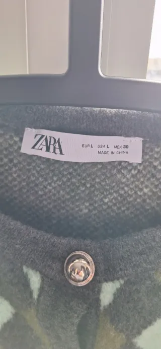 Chaqueta Zara rombos verde y negro
