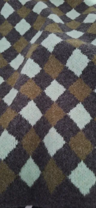 Chaqueta Zara rombos verde y negro