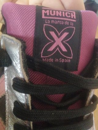 Zapatillas Munich Negras y Rosas