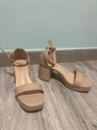 Sandalias de fiesta beige