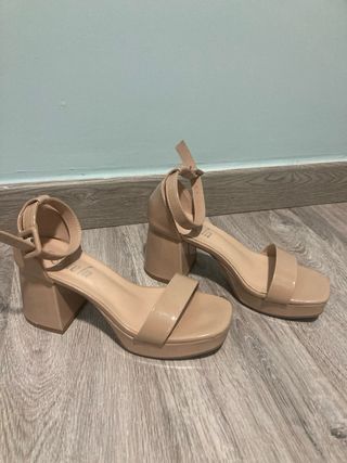 Sandalias de fiesta beige
