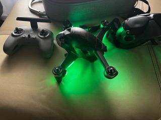 Drone DJI FPV + Gafas + Mando