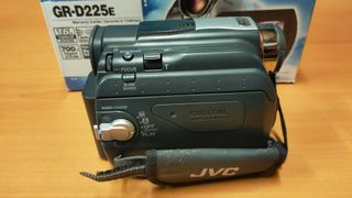 Cámara Vídeo JVC Mini DV como nueva