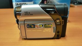 Cámara Vídeo JVC Mini DV como nueva