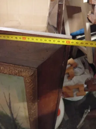 Pintura antigua con marco de madera