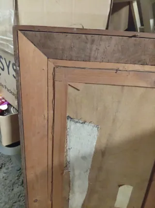 Pintura antigua con marco de madera