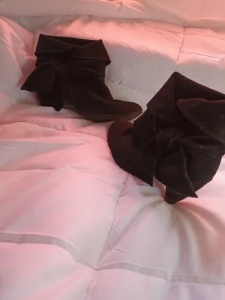 Botines de terciopelo con tacón