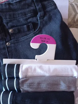 Pack 5 Pantalones Niño 12 años + 7 Boxers