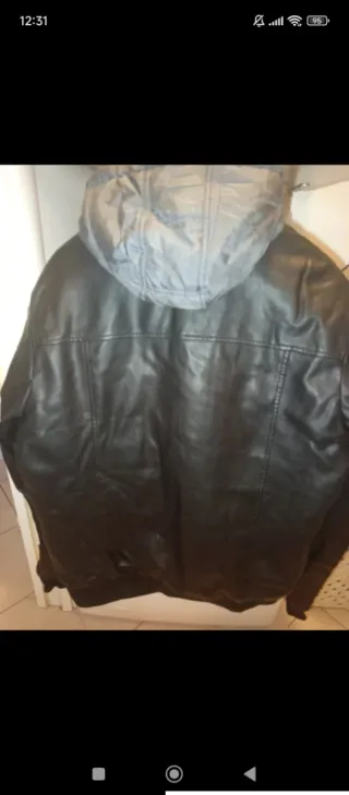 Giubbotto in pelle uomo nero