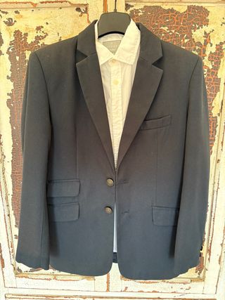 CHAQUETA Y CAMISA NIÑO