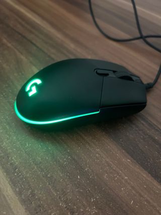 Ratón Gaming Logitech G203 LIGHTSYNC (8000 DPI)