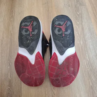 Jordan Max Aura 3 Negro/Rojo