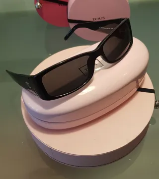 Gafas de sol Tous negras.