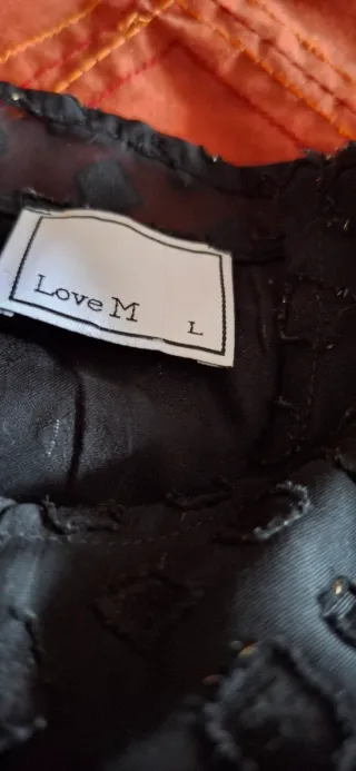 Blusa negra con brillo