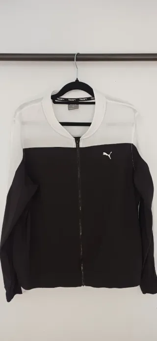 Casaca deportiva Puma