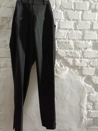 Pantalón traje gris pinzas Mango,