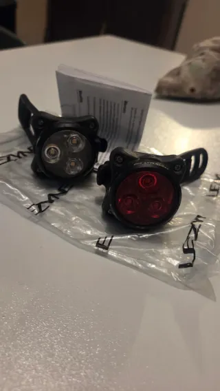 Luci bici Lezyne Zecto Front 250 e zecto max 250