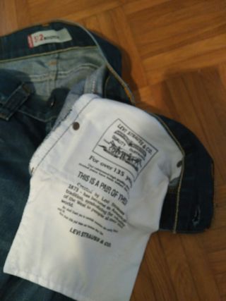 Pantalón vaquero Levi's acampanado w32 L32