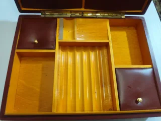 Scatola musicale per tabacco (sigarette e sigari)