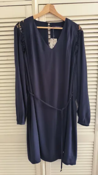 Vestido cóctel Violeta by Mango con etiquetas