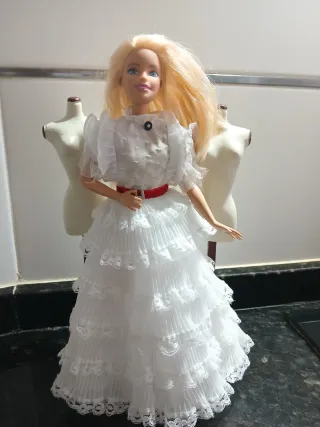 Barbie con 3 manichini per abiti