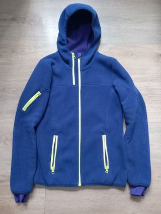 Chaqueta polar con capucha mujer