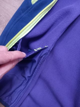 Chaqueta polar con capucha mujer