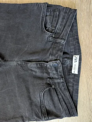 Pantalón vaquero Zara negro talla 38