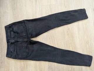 Pantalón vaquero Zara negro talla 38