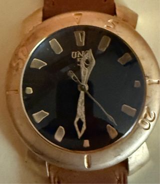 Reloj Uno de 50 Negro y Dorado
