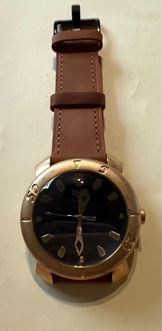 Reloj Uno de 50 Negro y Dorado