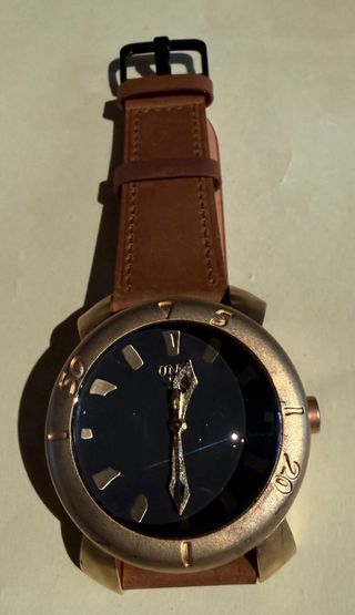 Reloj Uno de 50 Negro y Dorado